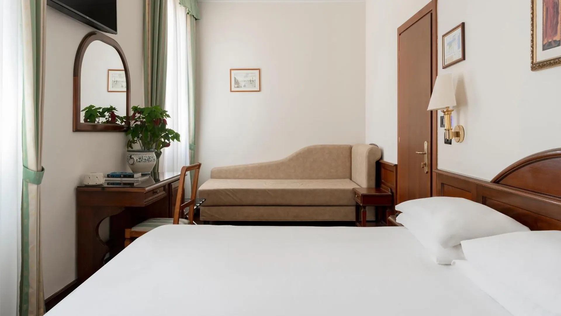 15 Top-Rated Airport Hotels In Santa Maria Novella, Florence